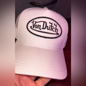 Vin Dutch hat good condition